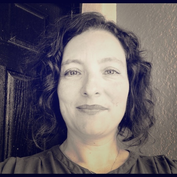 Meet the Posher Other - Meet your Posher, Jennifer